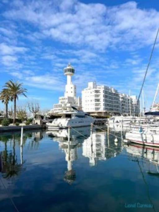 Port Nautic 5 Empuria Apartment