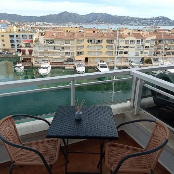 Apartment Port Nautic 5 Empuria Empuriabrava